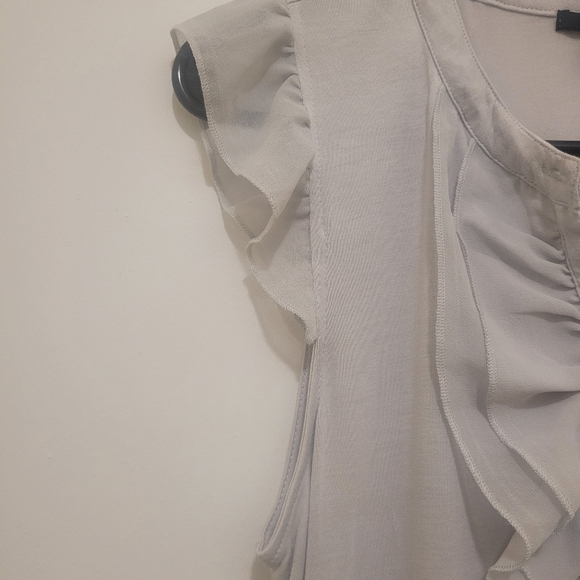 Jacob Brand Ruffle Sleeveless Top – Size Medium - Picture 4 of 6